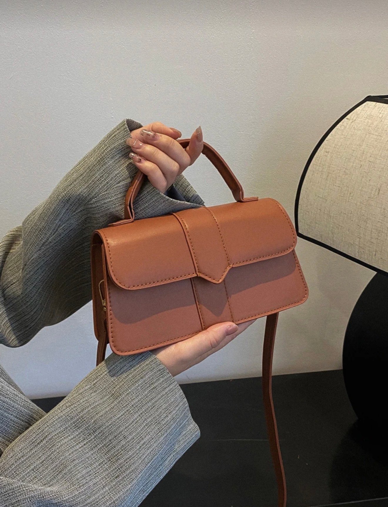 MENSAJERA RECTANGULO CAFÉ