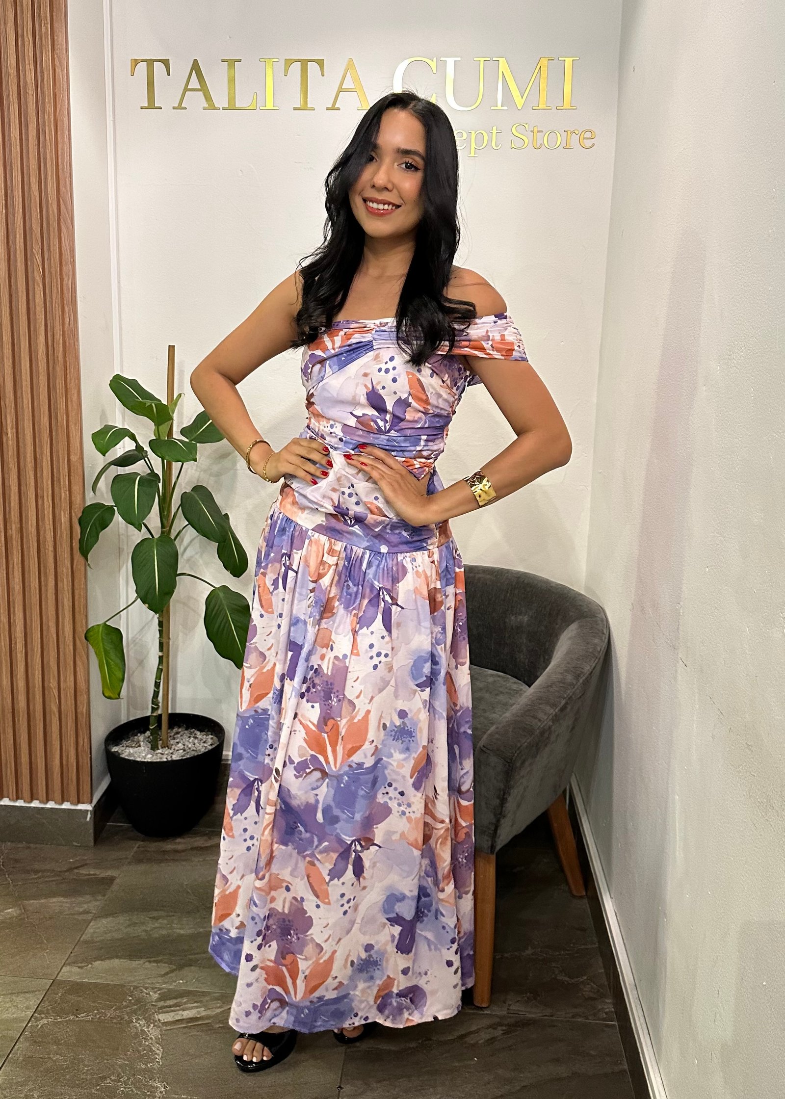 VESTIDO MAXI OFF SHOULDER FLORAL MORADO