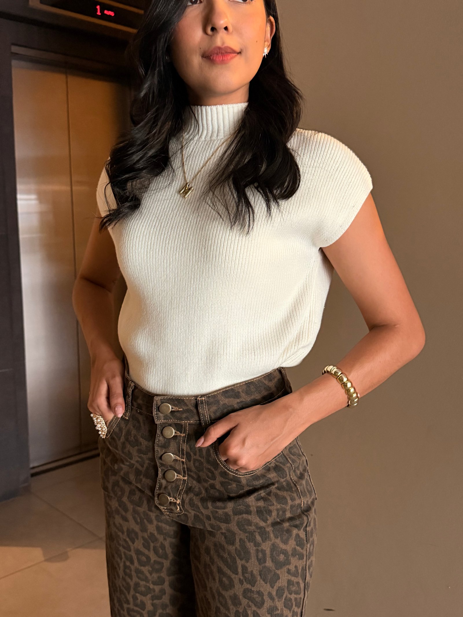 CAMISA TEJIDA CUELLO ALTO