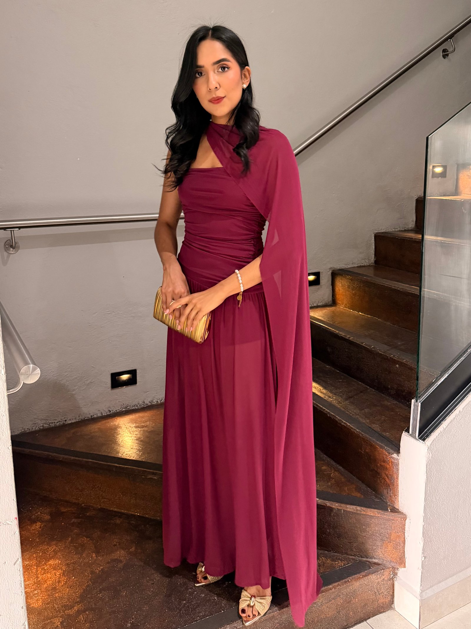 VESTIDO MAXI MESH STRAPLESS CON CAPA BURGUNDY