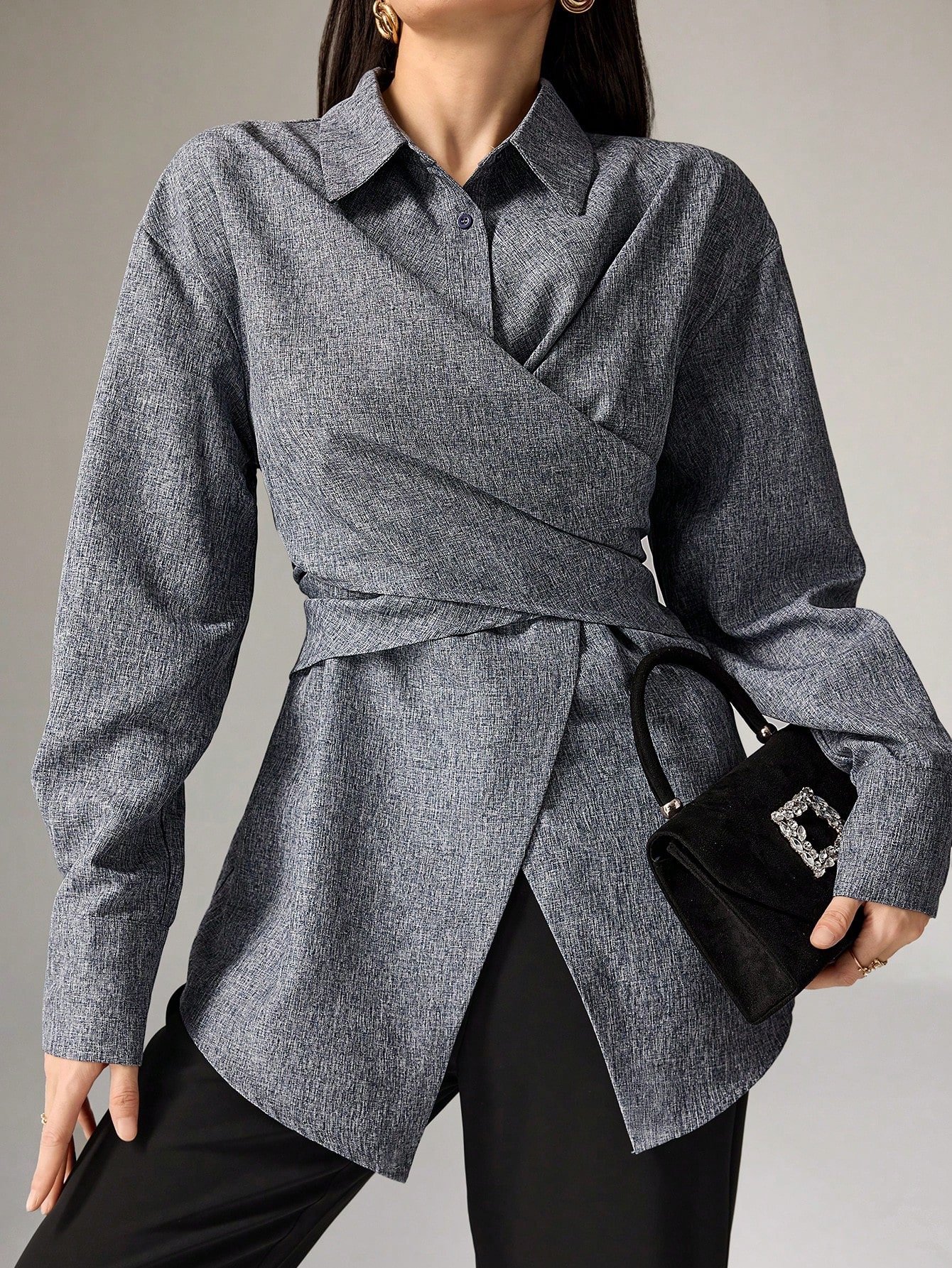 BLUSA MANGA LARGA GRIS CRUZADA