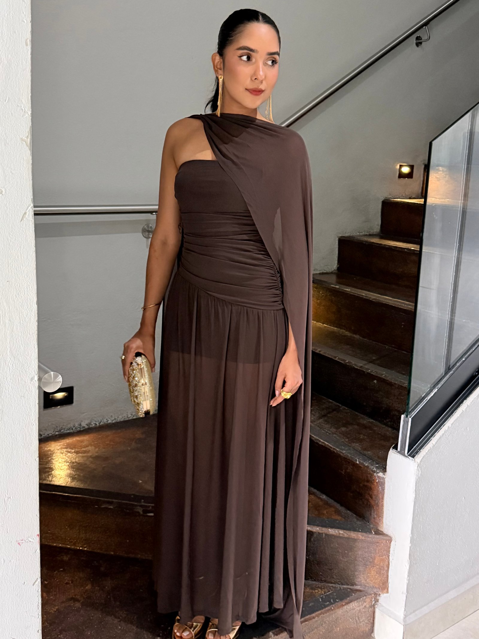 VESTIDO MAXI MESH STRAPLESS CON CAPA LARGA CHOCOLATE