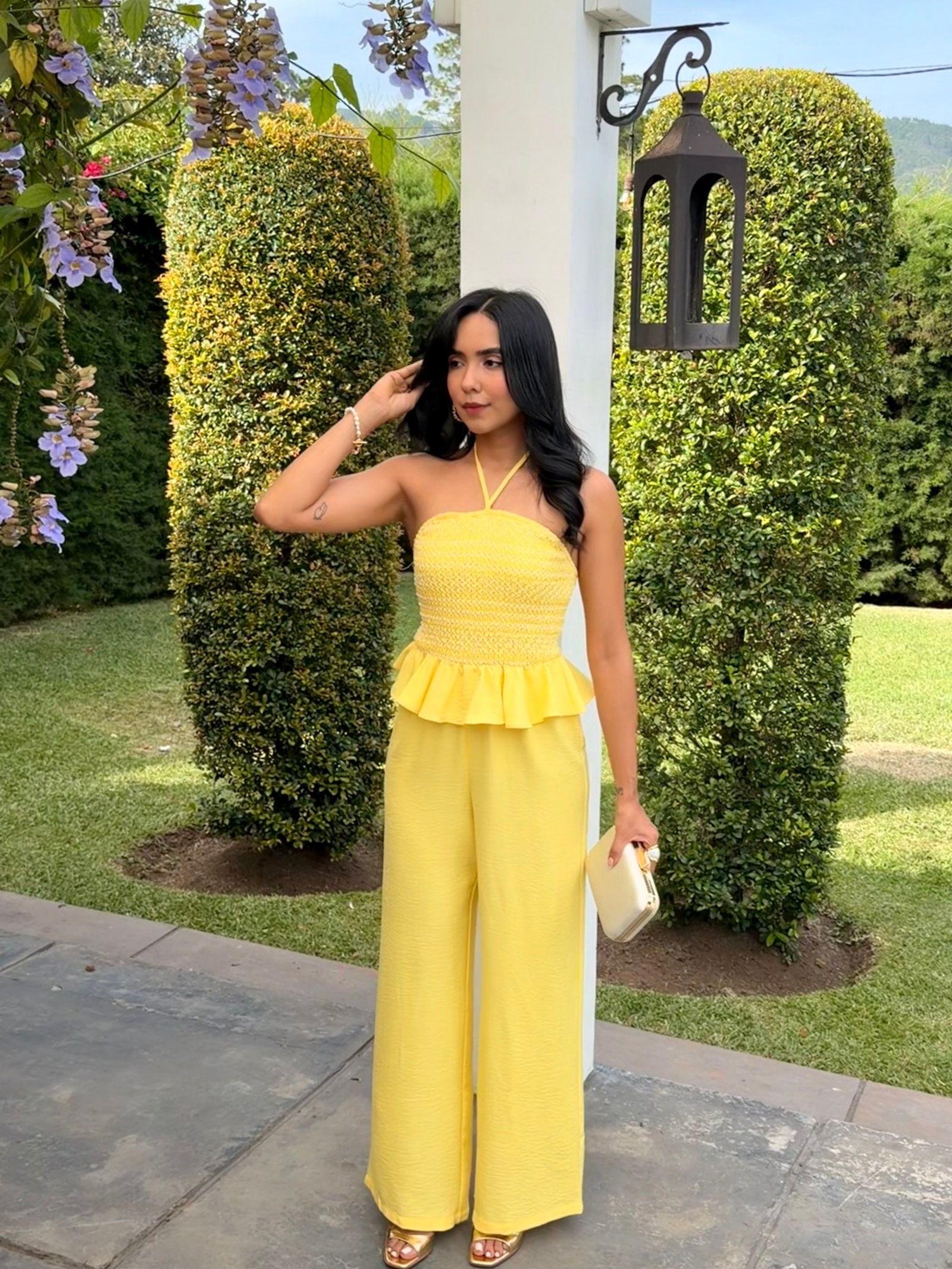 JUMPSUIT HALTER BORDADO AMARILLO