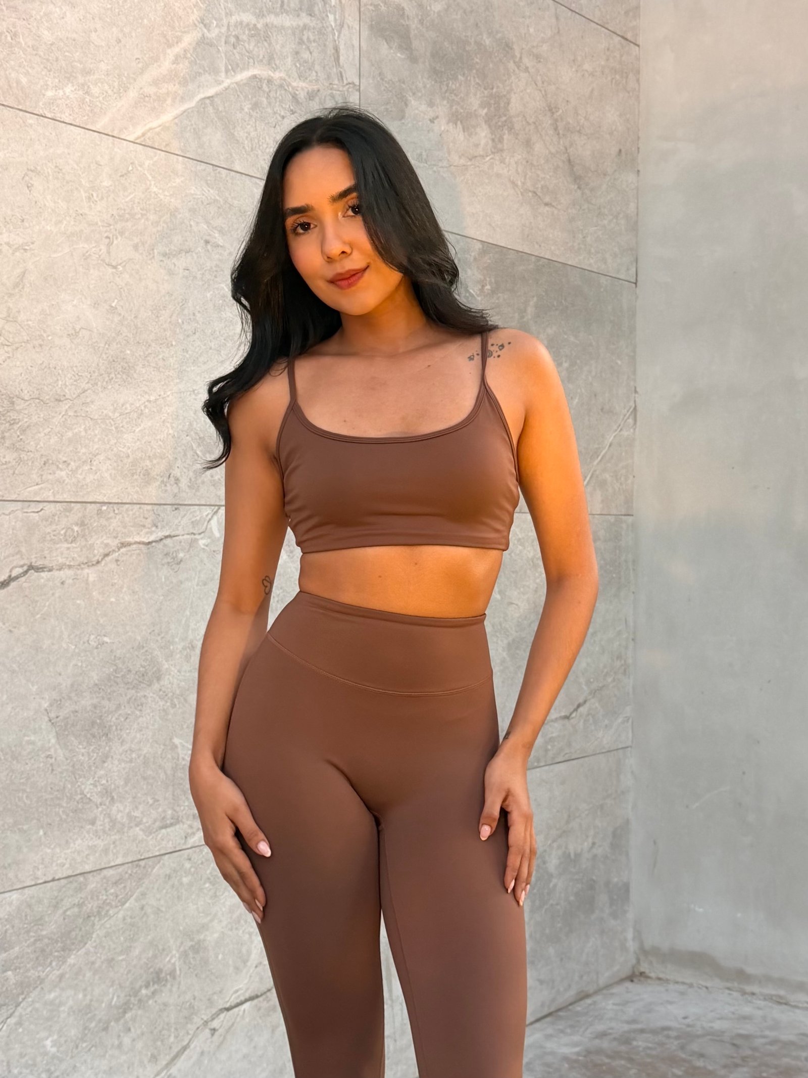 LEGGINGS SEAMLESS CRUZADA CAFÉ
