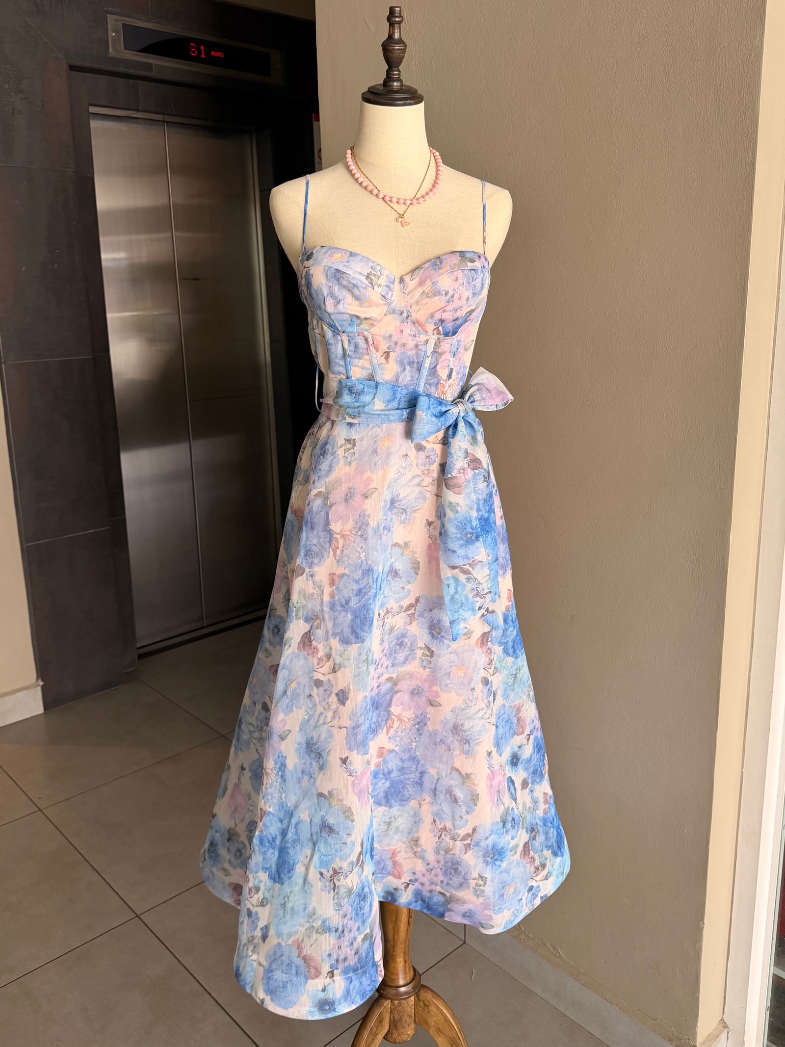 VESTIDO MIDI FLORAL CORSET LX